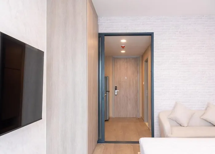 Luxury Stay, Walk To One Апартаменты Бангкок