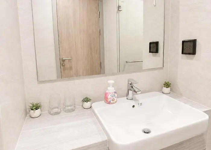 Luxury Stay, Walk To One Lejlighed