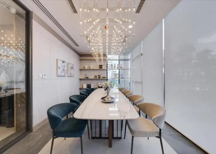 Luxury Stay, Walk To One Апартаменты